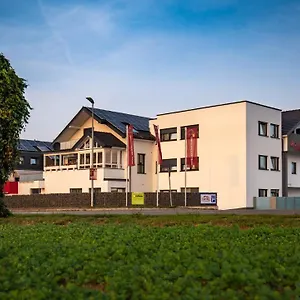 3* Hotel Am Stadtrand